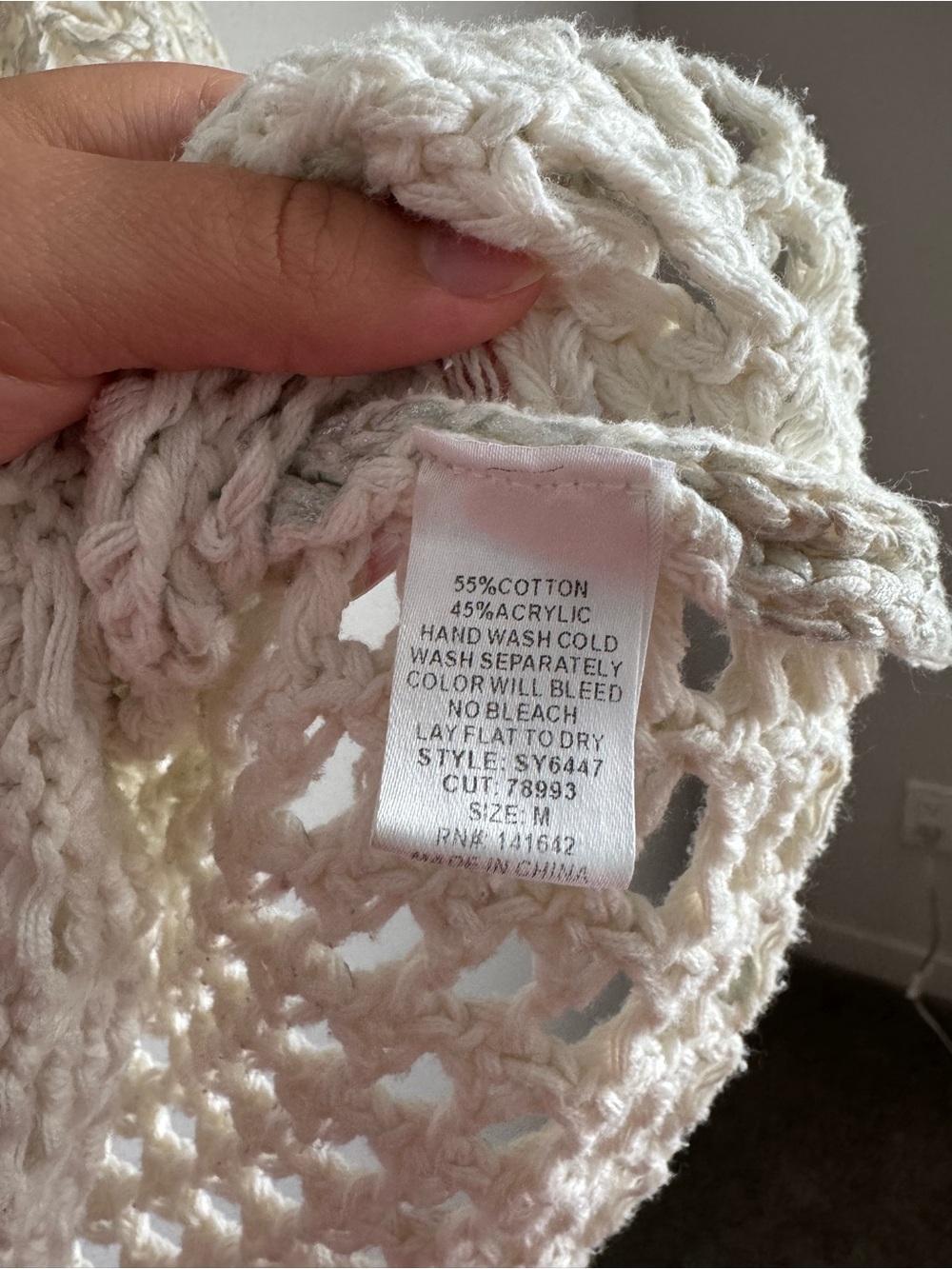 Open Knit Cream Crochet Sleeveless Top - Picture 5 of 6